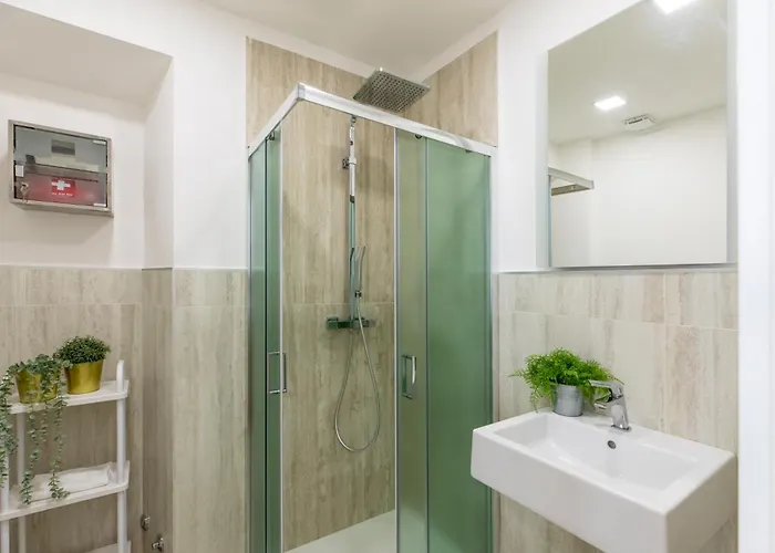 Iflat Vatican Elegant And Spacious Apartment *