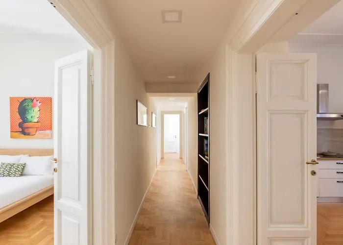 Iflat Vatican Elegant And Spacious Apartment