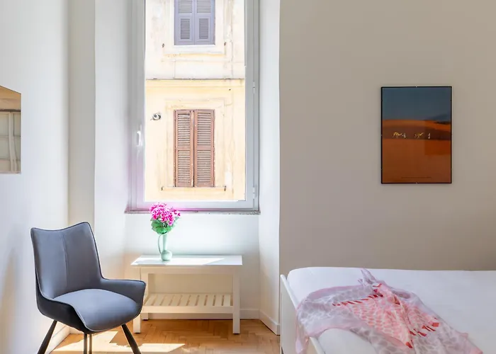 Iflat Vatican Elegant And Spacious Apartment